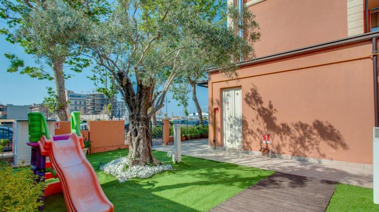 hoteldelavillecesenatico en special-offer-may-in-three-star-hotel-facing-the-sea-all-inclusive 017