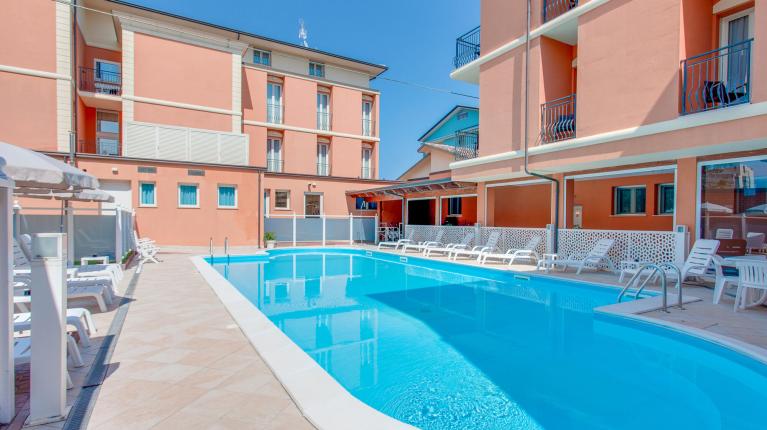 hoteldelavillecesenatico de angebot-fuer-das-spartan-race-in-cesenatico-im-3-sterne-strandhotel-nahe-dem-park-von-levante 015