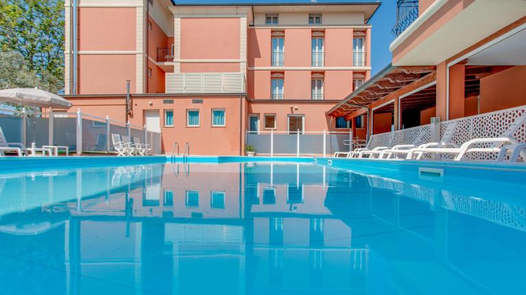 hoteldelavillecesenatico en en-easter-offer-in-cesenatico-at-3-star-hotel-near-the-sea-for-the-whole-family 015